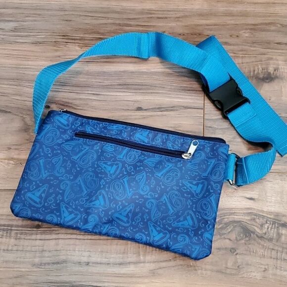 Disney | 2016 belt bag - Picture 6 of 7